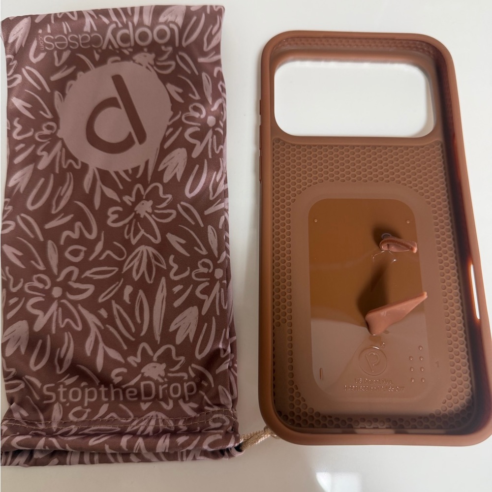 Loopy Case - Picture 2 of 2